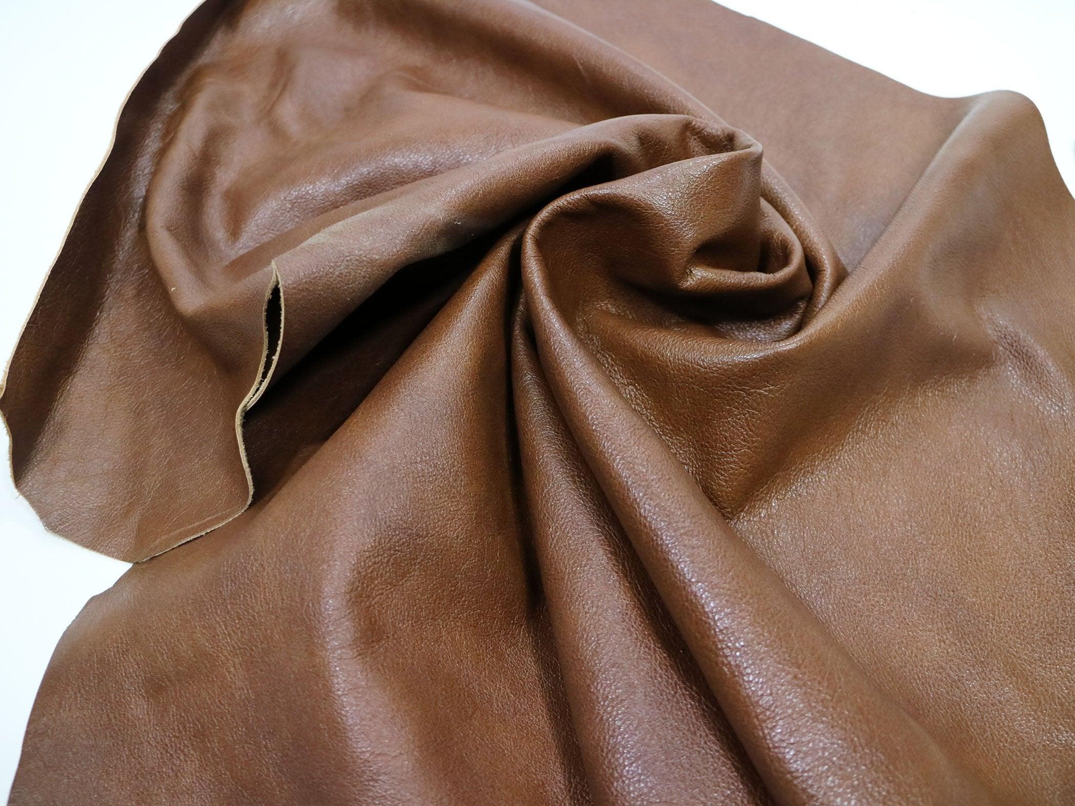 Outlet Natural tan Leather Cowhides. WS05