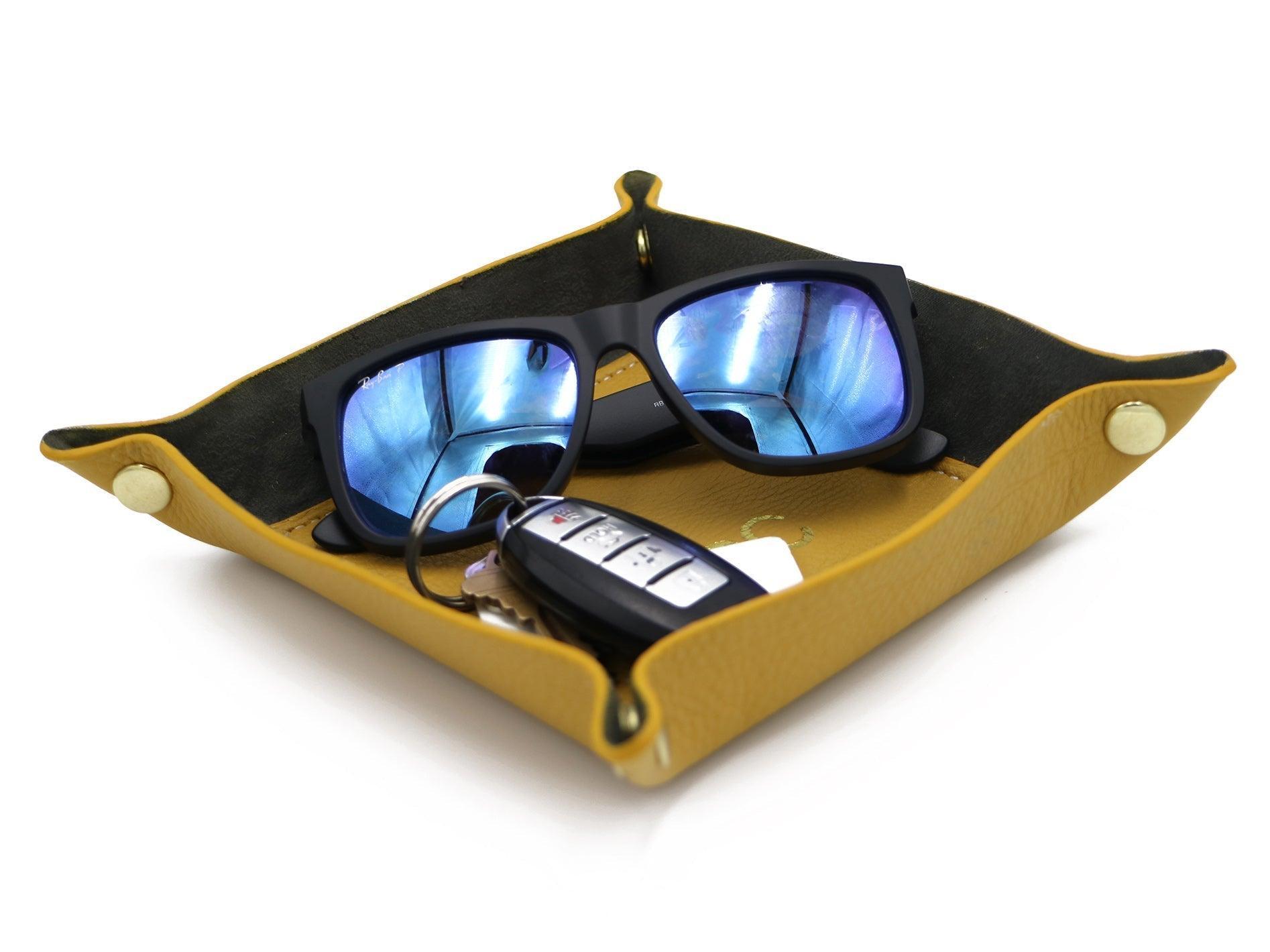 Contemporary Valet Tray - Italian Pebble Grain Leather Lined with Dark Grey Microsuede - Stonestreet Leather