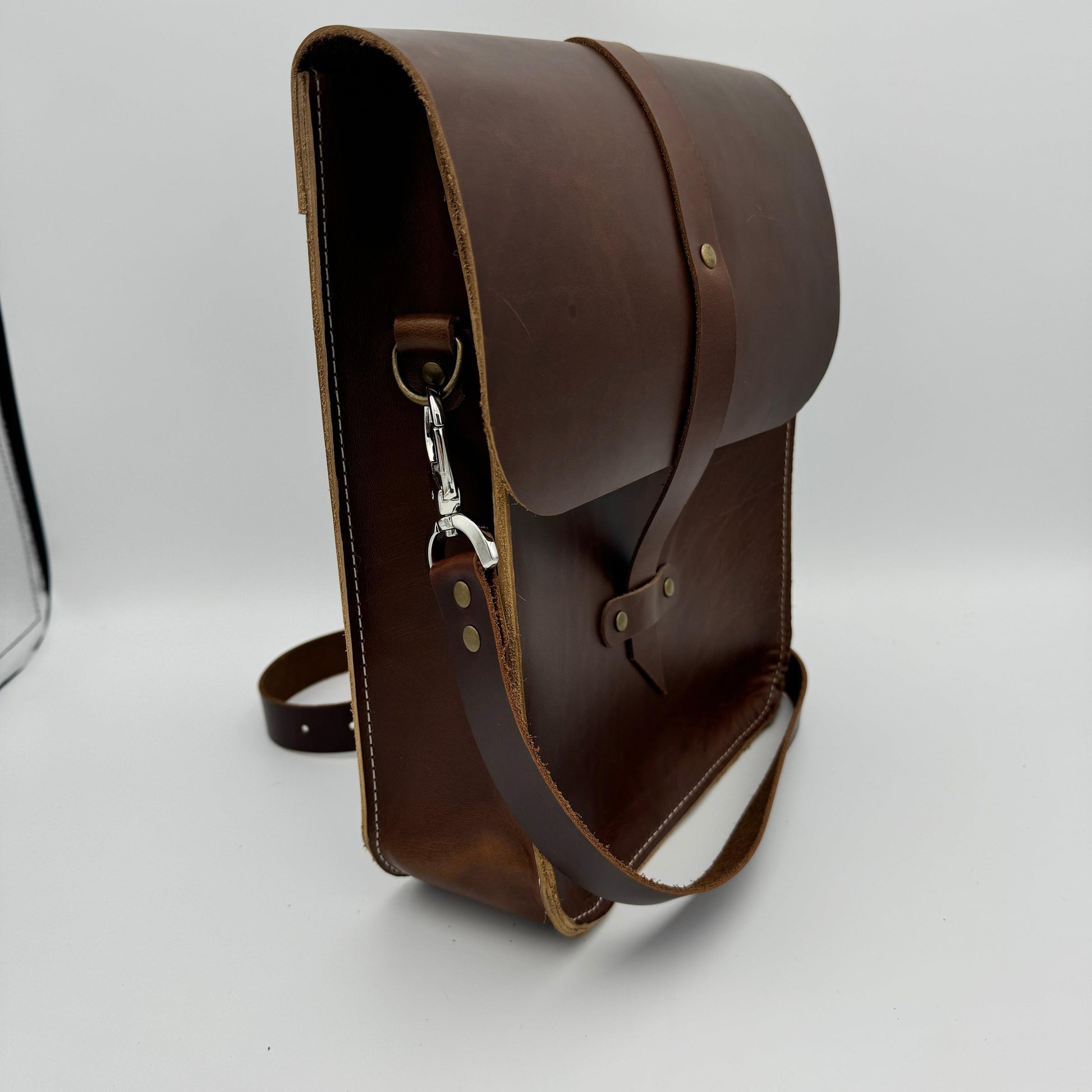 Unisex Messenger Bag - Oxford Xcel Leather - Stonestreet Leather