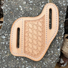 Cargar imagen en el visor de la galería, Basketweave Stamped Natural Veg Tan Cowhide Leather Handmade Pocket Knife Holster Sheath, Pancake Style Cross Draw with Belt Slots - Stonestreet Leather
