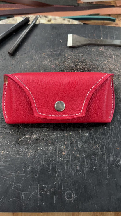 Sunglass Case - Italian Pebble Grain Leather, White Stitching Lined with Cork, Silver Snap