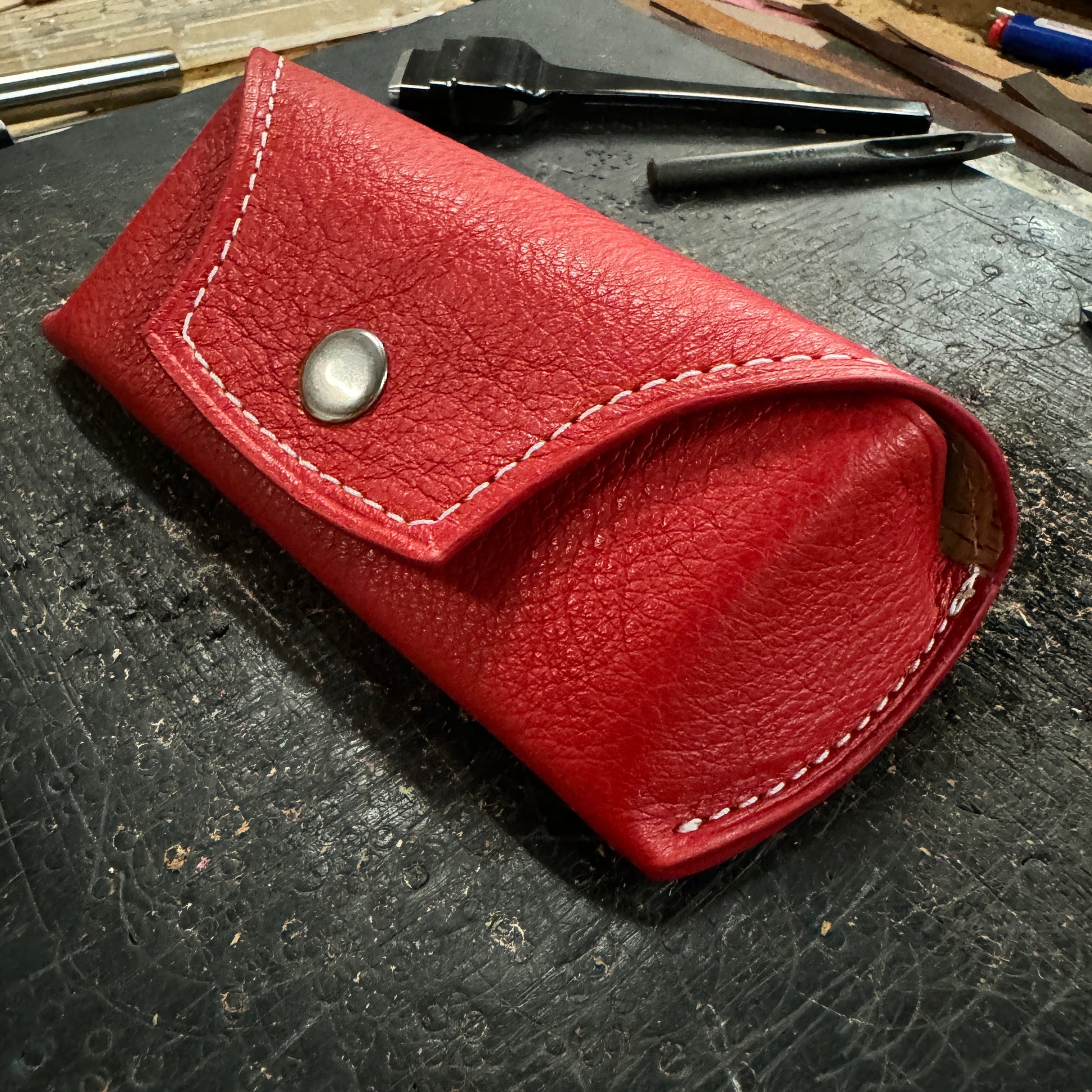 Sunglass Case - Italian Pebble Grain Leather, White Stitching Lined with Cork, Silver Snap - Stonestreet Leather