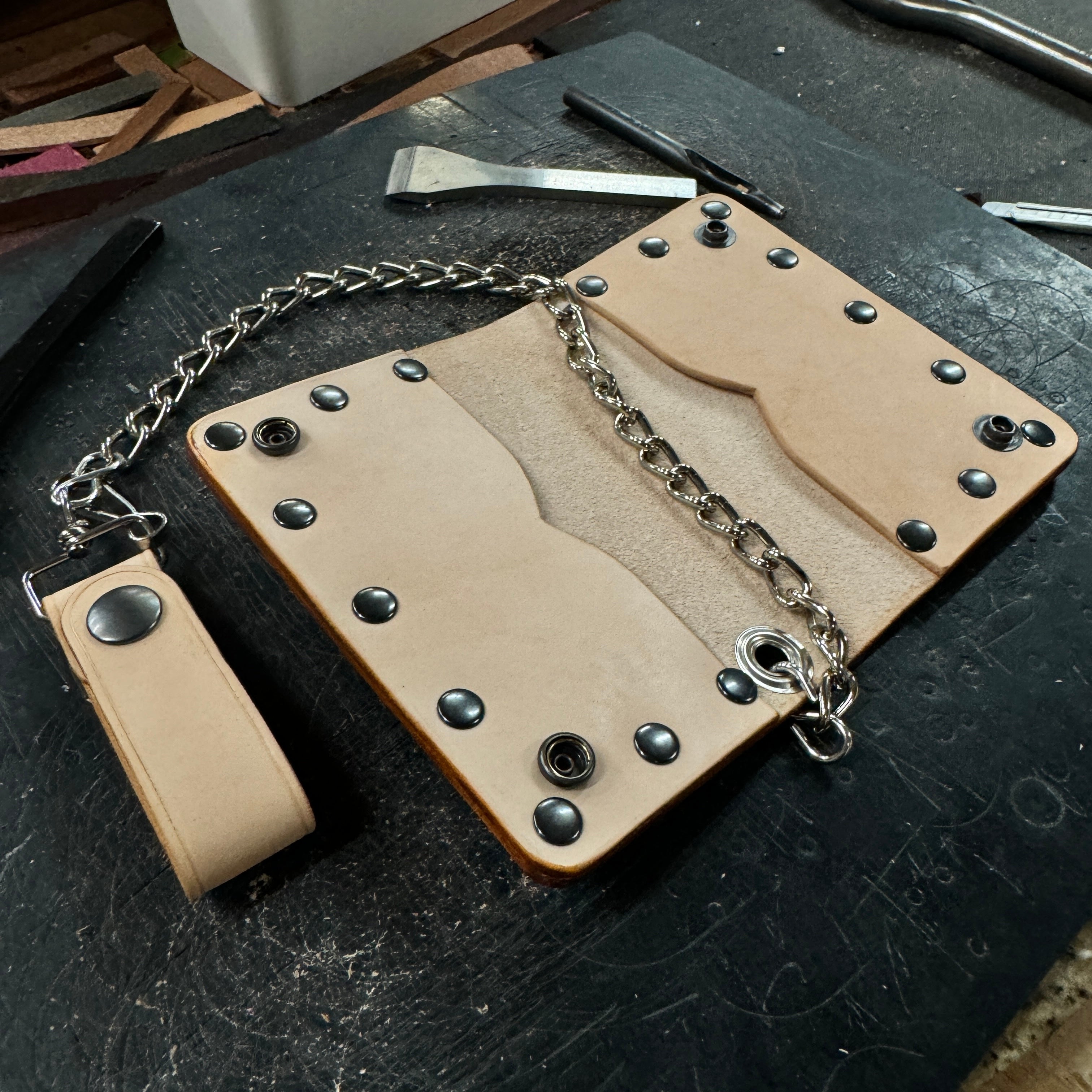Veg Tan Biker Bifold Chain Wallet - Natural Vegetable Tanned